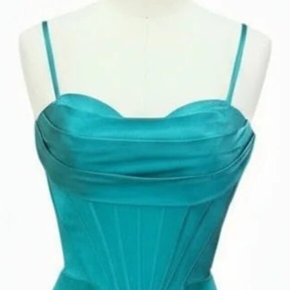 New A-Line Sleeveless Special Occasion Dress w/ Pleated Sweetheart Neck TL3049L - Picture 4 of 8